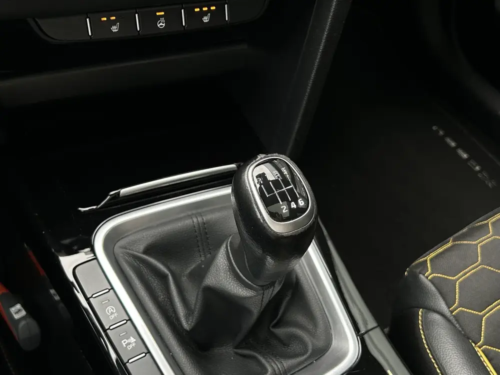 Kia XCeed 1.4 T-GDi DynamicPlusLine uit 2019, foto 11