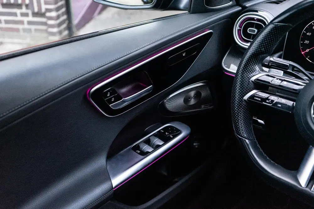 Mercedes-Benz C-Klasse 200 AMG Pano uit 2021, foto 16