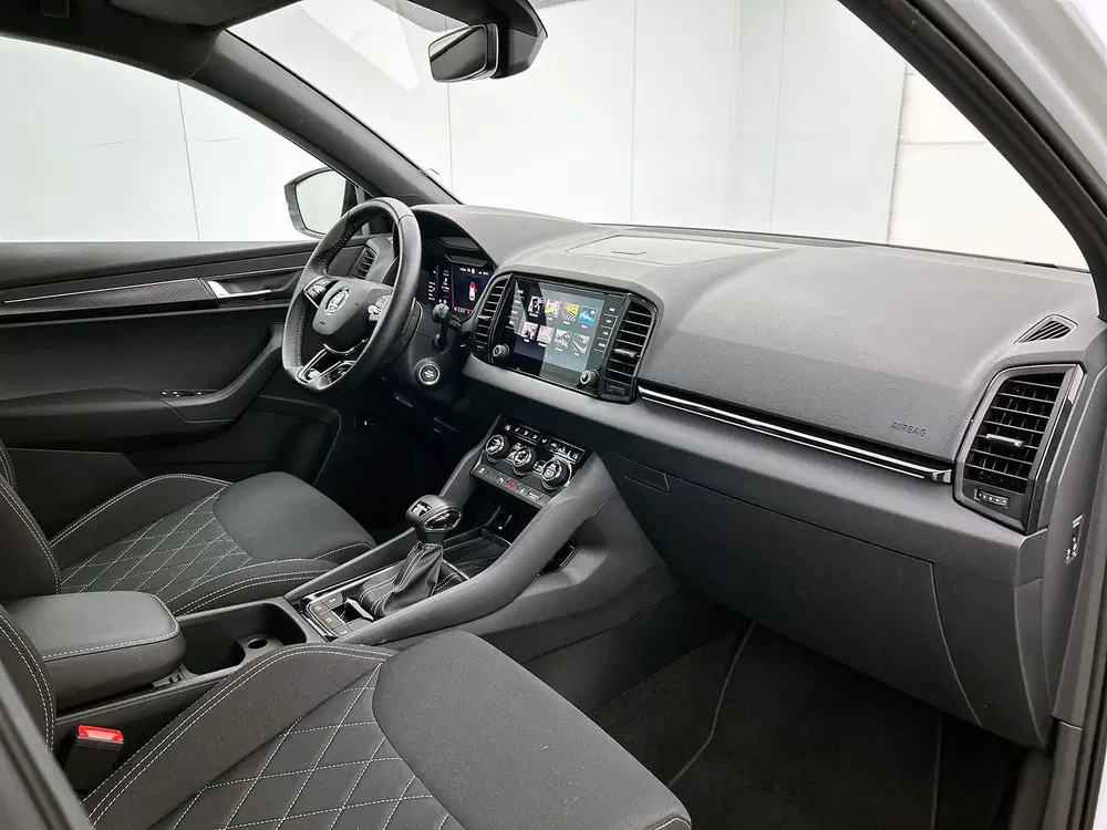 Skoda Karoq 1.5 TSI ACT Sportline Business uit 2024, foto 6