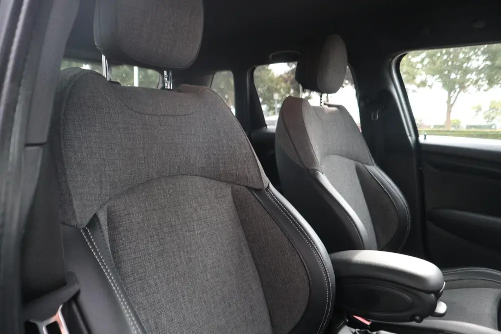 Mini Cooper Cooper uit 2020, foto 12