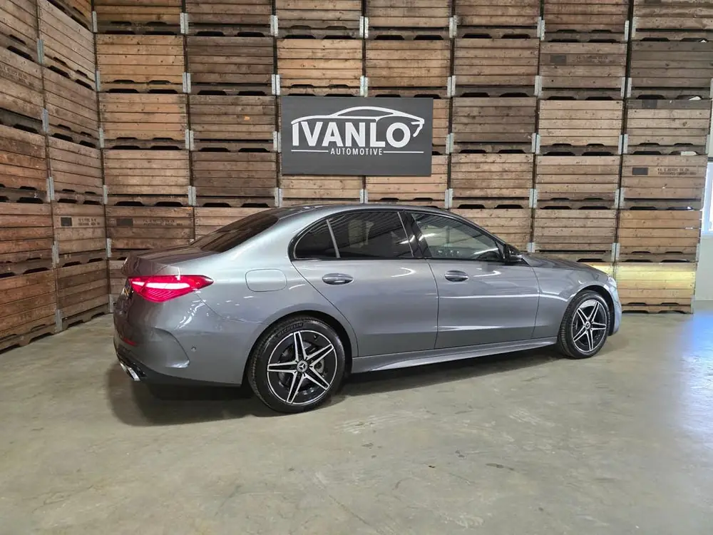 Mercedes-Benz C-Klasse 300 e AMG Line PHEV Leder LED Camera uit 2022, foto 3