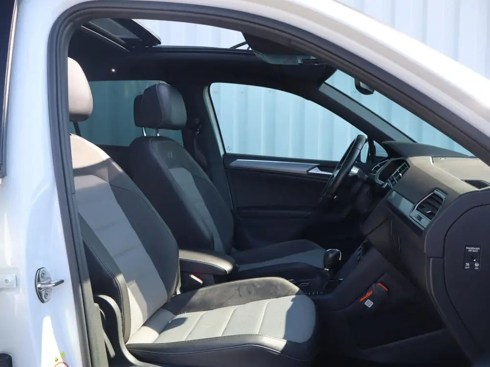 Volkswagen Tiguan 2.0 TSI 190pk DSG 4Motion Highline Busines uit 2019, foto 16