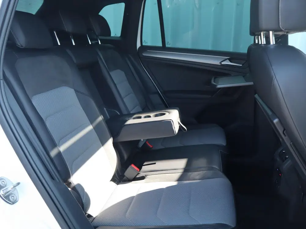 Volkswagen Tiguan 2.0 TSI 190pk DSG 4Motion Highline Busines uit 2019, foto 17