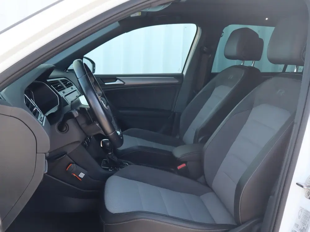 Volkswagen Tiguan 2.0 TSI 190pk DSG 4Motion Highline Busines uit 2019, foto 4