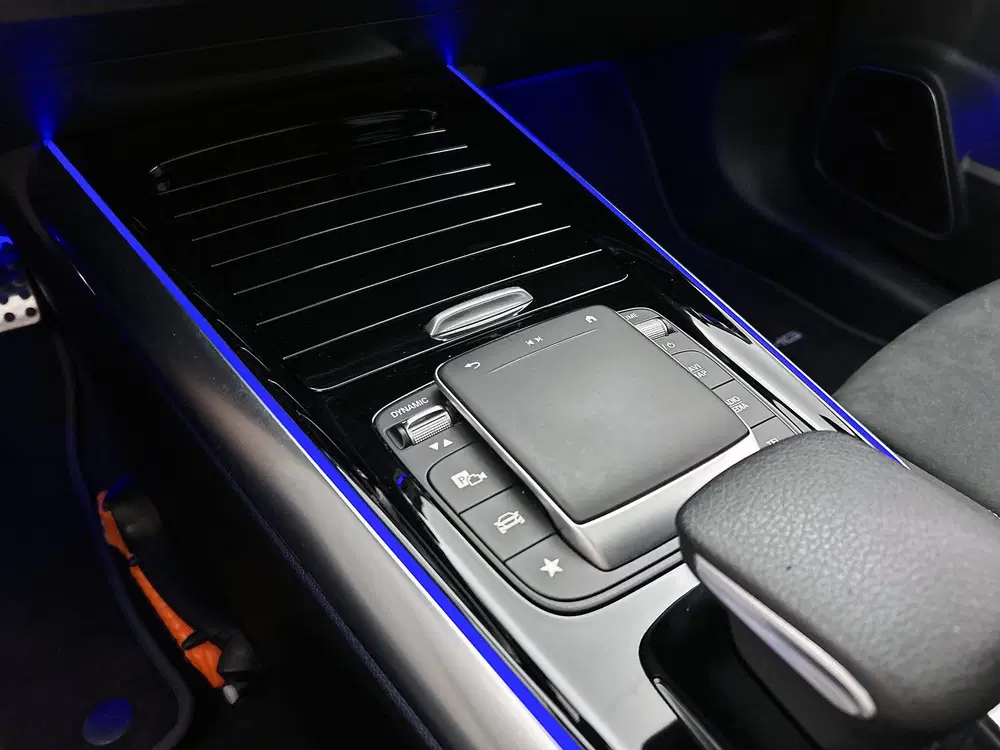 Mercedes-Benz EQA 250 Business Solution AMG 67 kWh AMG Line uit 2021, foto 12