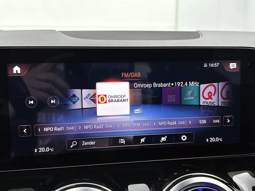 Mercedes-Benz EQA 250 Business Solution AMG 67 kWh AMG Line uit 2021, foto 8