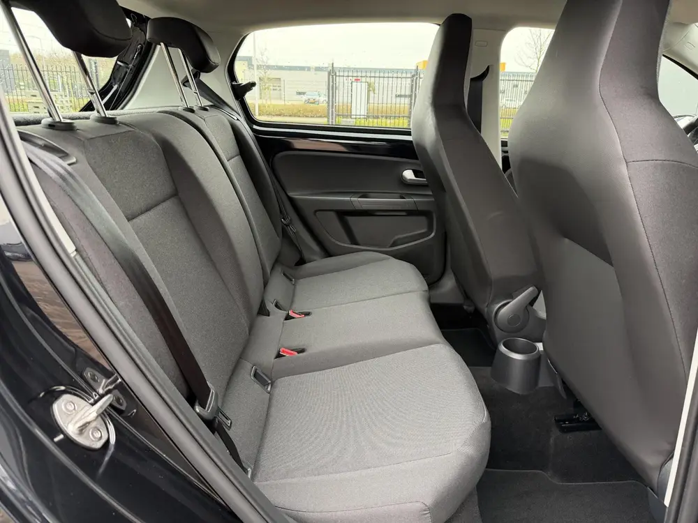 Volkswagen Up! 1.0 uit 2024, foto 13