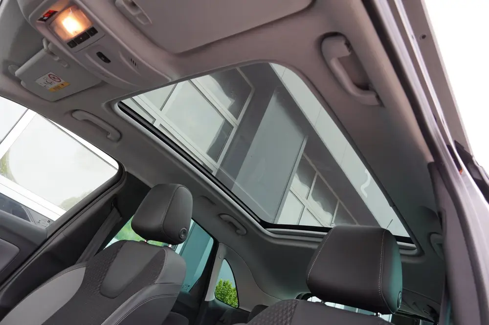 Opel Crossland 1.2 Turbo Automaat Pano uit 2019, foto 11