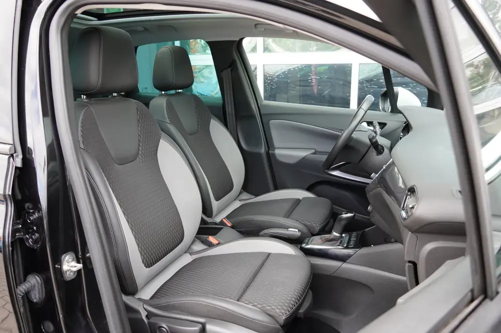 Opel Crossland 1.2 Turbo Automaat Pano uit 2019, foto 13