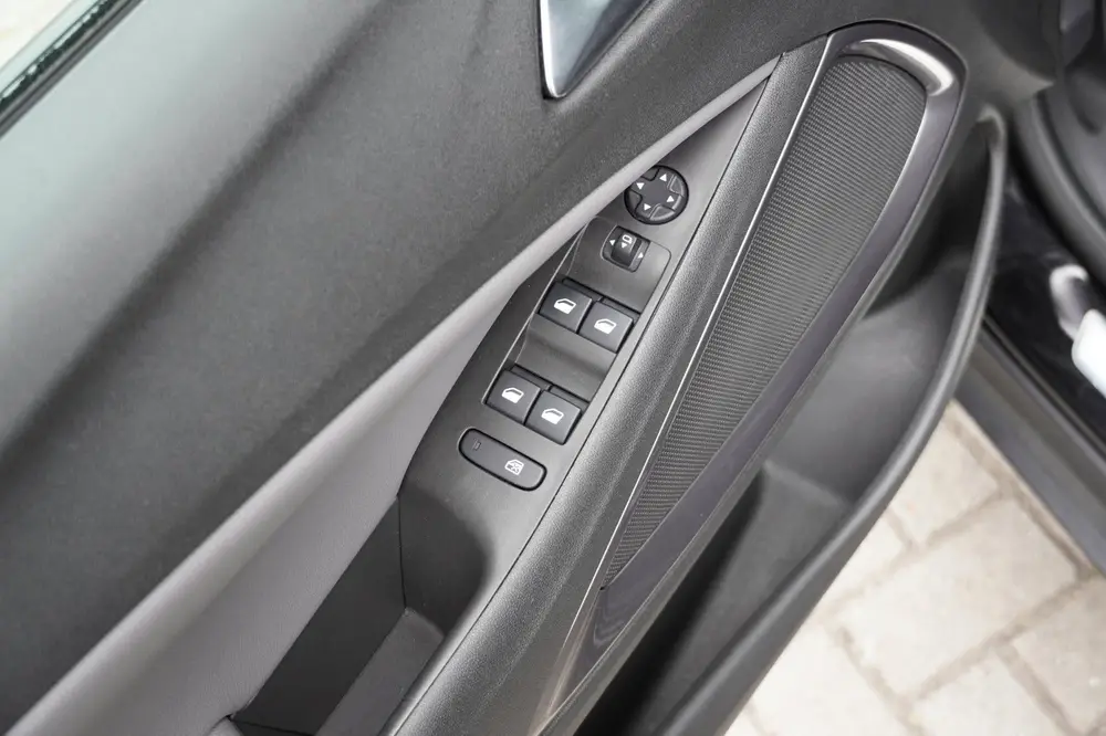 Opel Crossland 1.2 Turbo Automaat Pano uit 2019, foto 14
