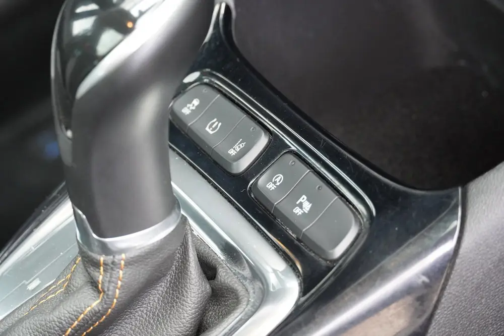 Opel Crossland 1.2 Turbo Automaat Pano uit 2019, foto 17