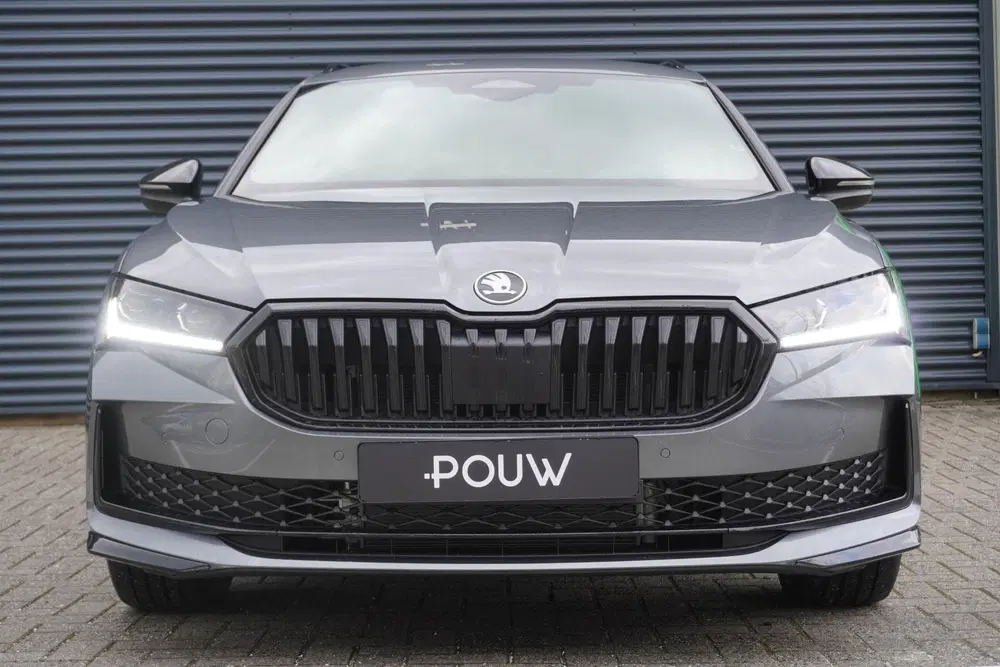 Skoda Superb 1.5 TSI 150pk PHEV Sportline Business uit 2026, foto 10