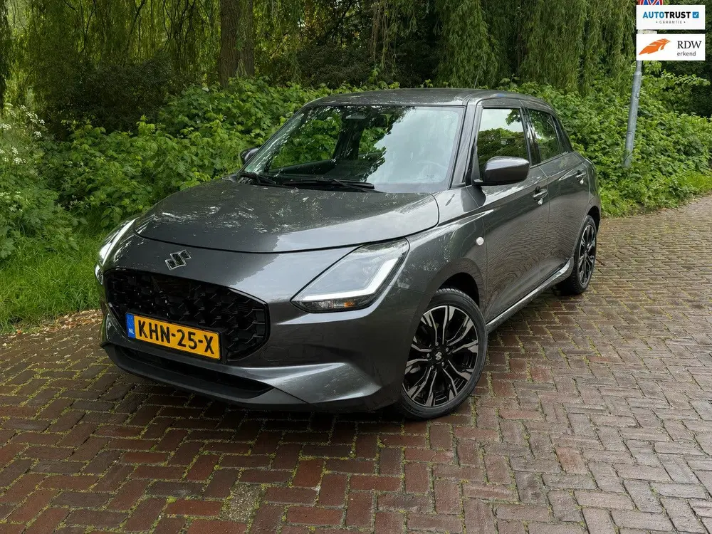 Suzuki Swift 1.2 Comfort Smart Hybrid 1 Eig.b.j. 10-202 uit 2024