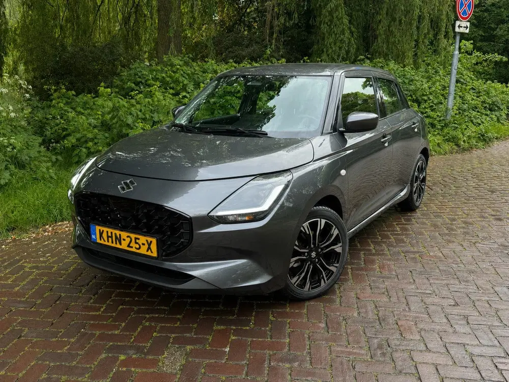 Suzuki Swift 1.2 Comfort Smart Hybrid 1 Eig.b.j. 10-202 uit 2024, foto 13