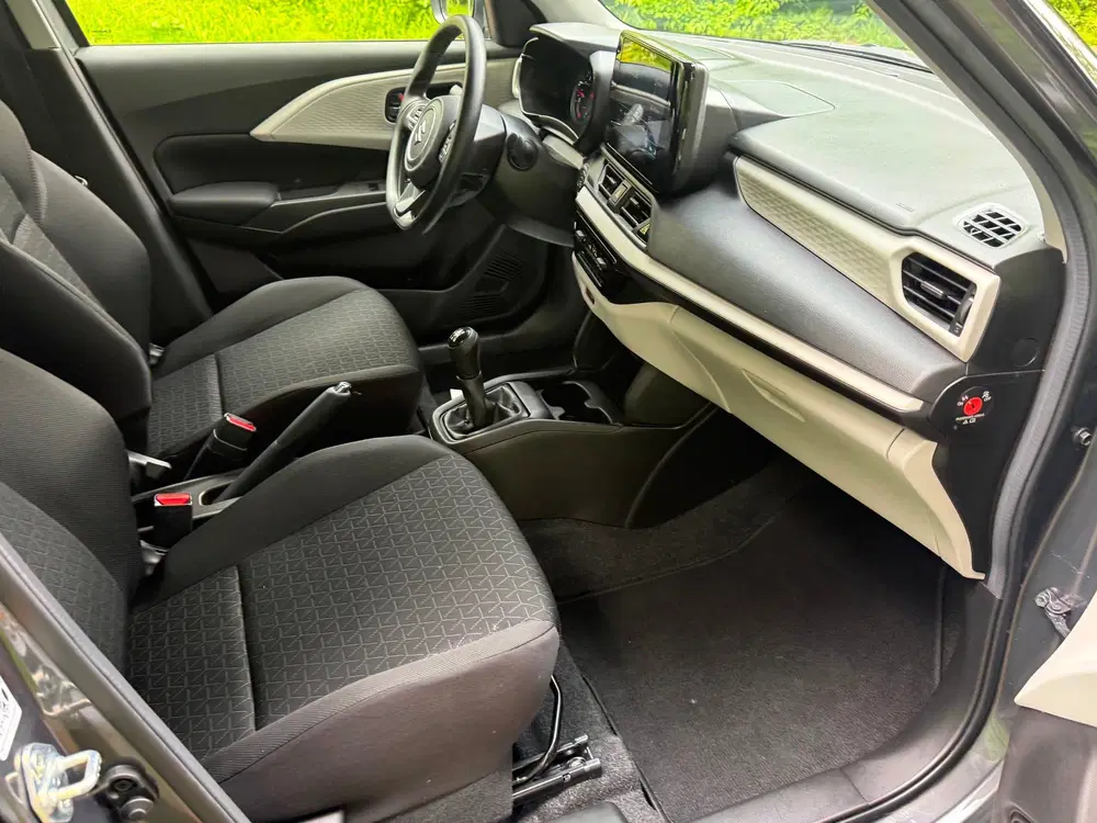 Suzuki Swift 1.2 Comfort Smart Hybrid 1 Eig.b.j. 10-202 uit 2024, foto 3