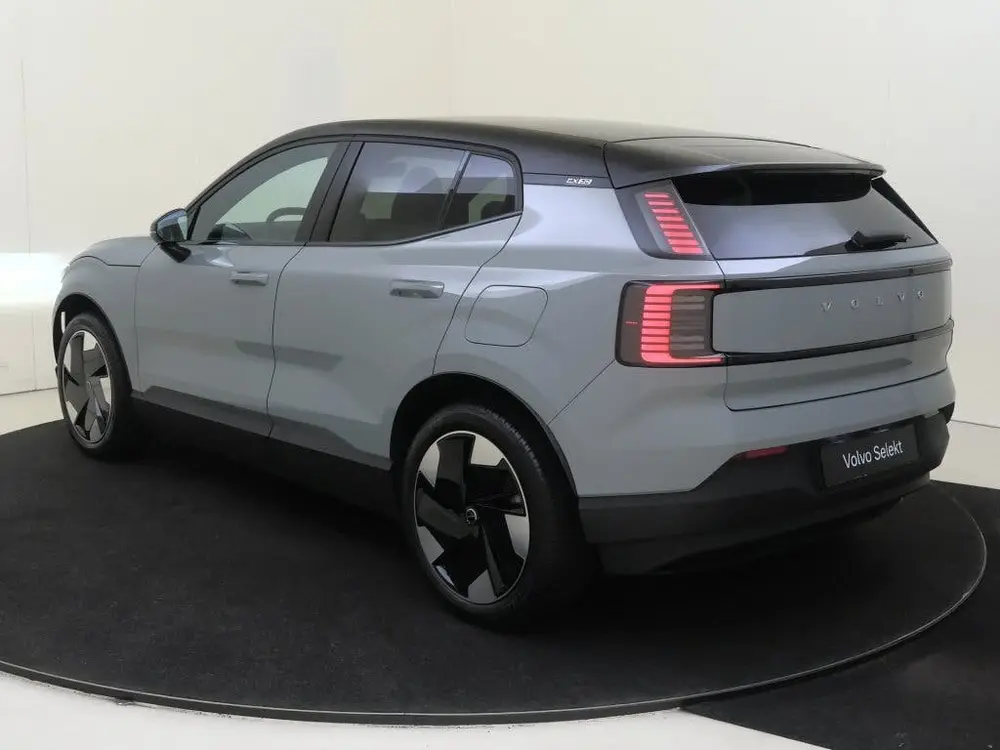 Volvo EX30 Single motor Extended Plus 69 kWh uit 2024, foto 5