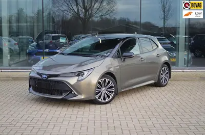 Toyota Corolla 2.0 Hybrid Executive uit 2019