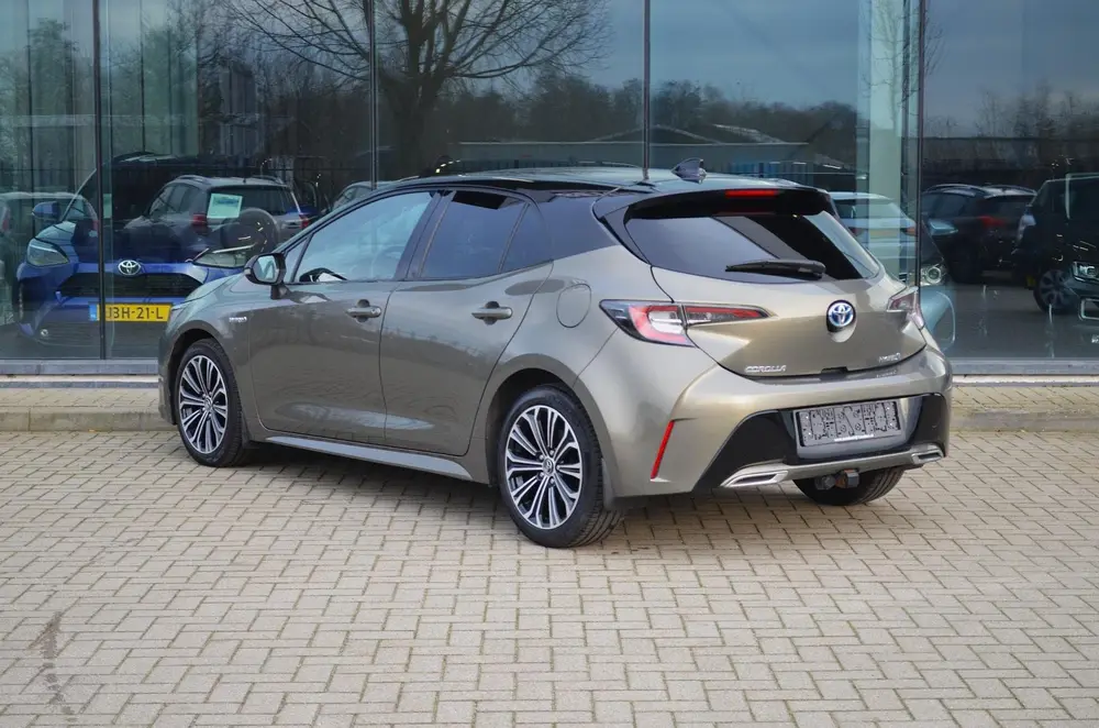 Toyota Corolla 2.0 Hybrid Executive uit 2019, foto 3
