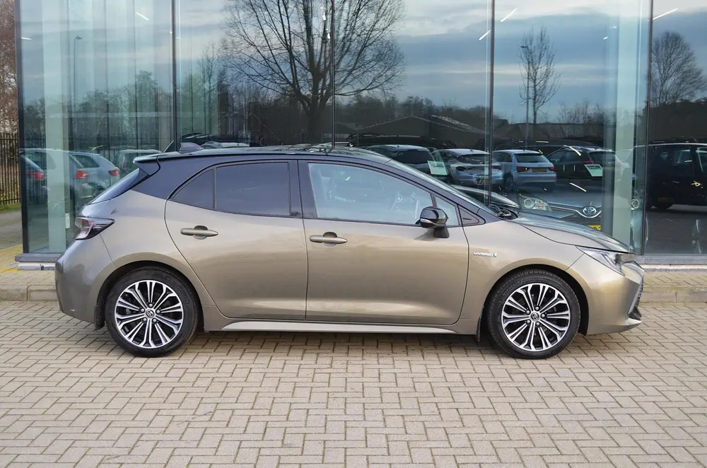 Toyota Corolla 2.0 Hybrid Executive uit 2019, foto 5