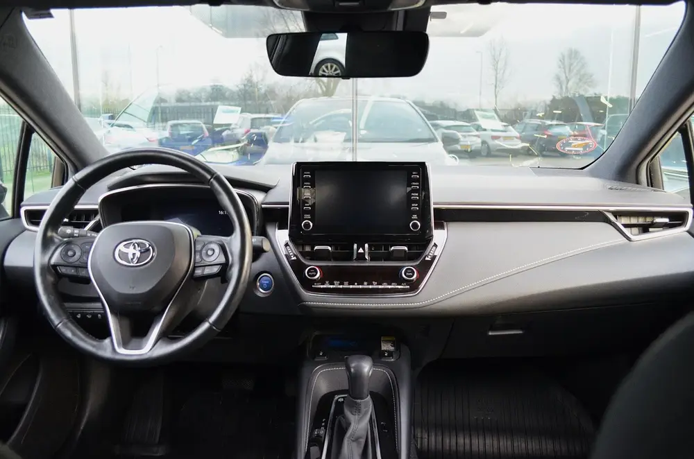 Toyota Corolla 2.0 Hybrid Executive uit 2019, foto 7