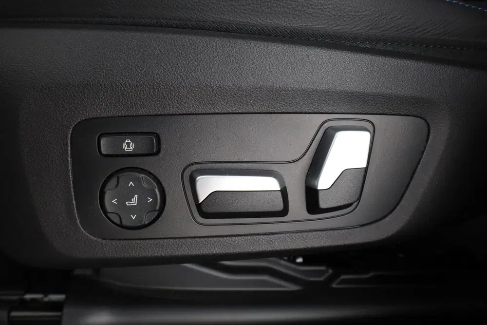 BMW iX3 Executive 80 kWh uit 2022, foto 16