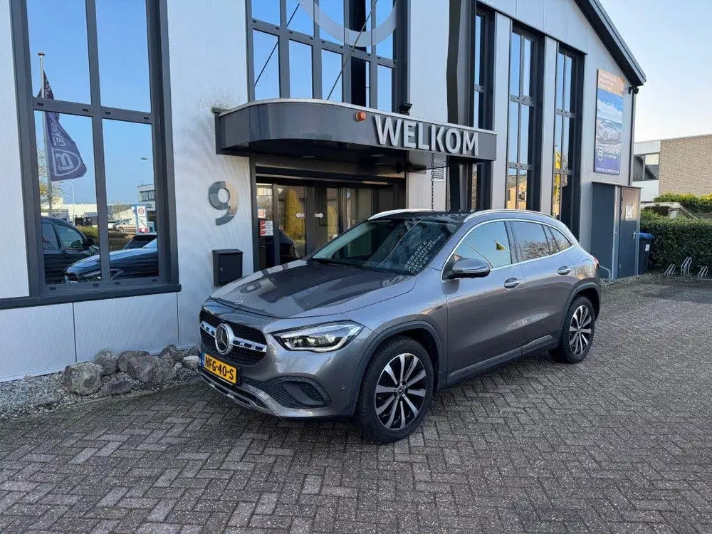 Mercedes-Benz GLA e EQ Headup uit 2021, foto 17