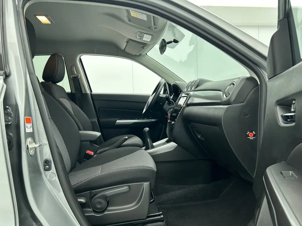Suzuki Vitara 1.0 Boosterjet Comfort | Cruise control | Stoe uit 2019, foto 6