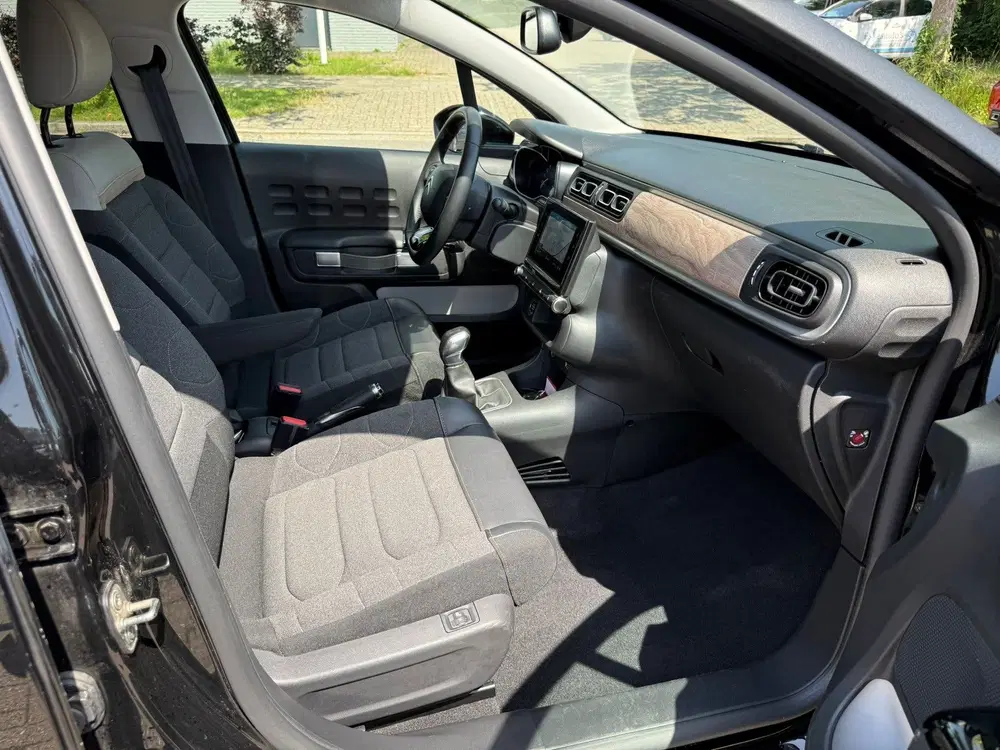 Citroën C3 Citroen C3 1.2 PureTech Shine uit 2021, foto 12