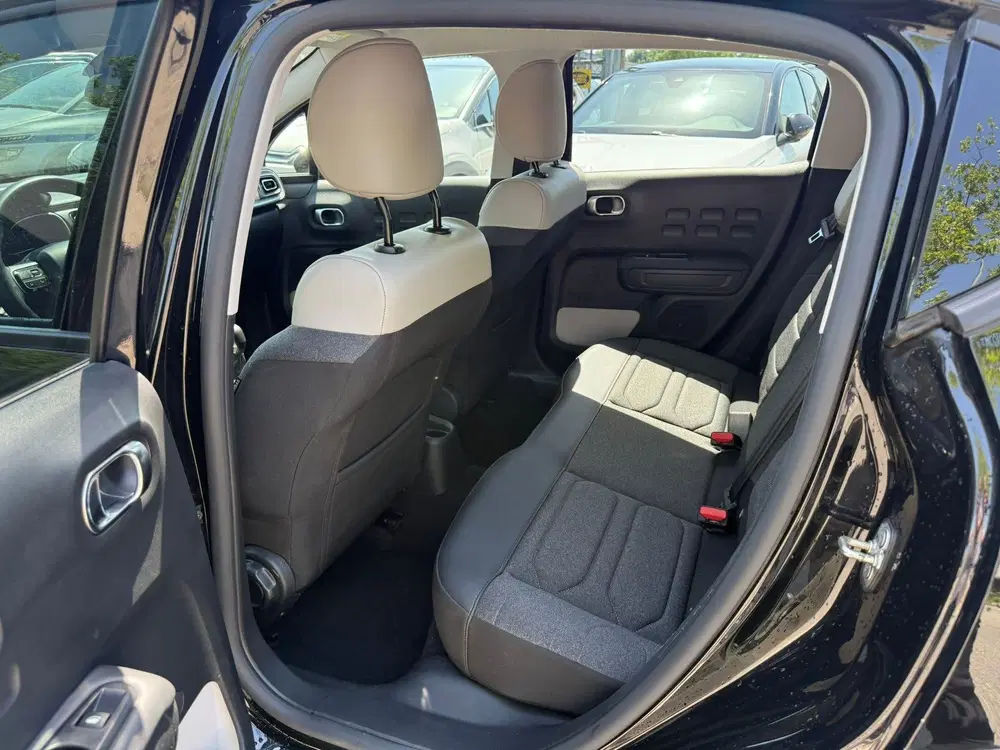 Citroën C3 Citroen C3 1.2 PureTech Shine uit 2021, foto 18