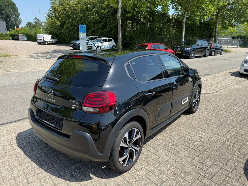 Citroën C3 Citroen C3 1.2 PureTech Shine uit 2021, foto 2