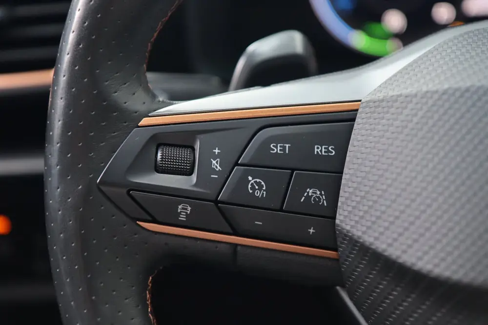 Cupra Leon 1.4 e-Hybrid uit 2021, foto 20