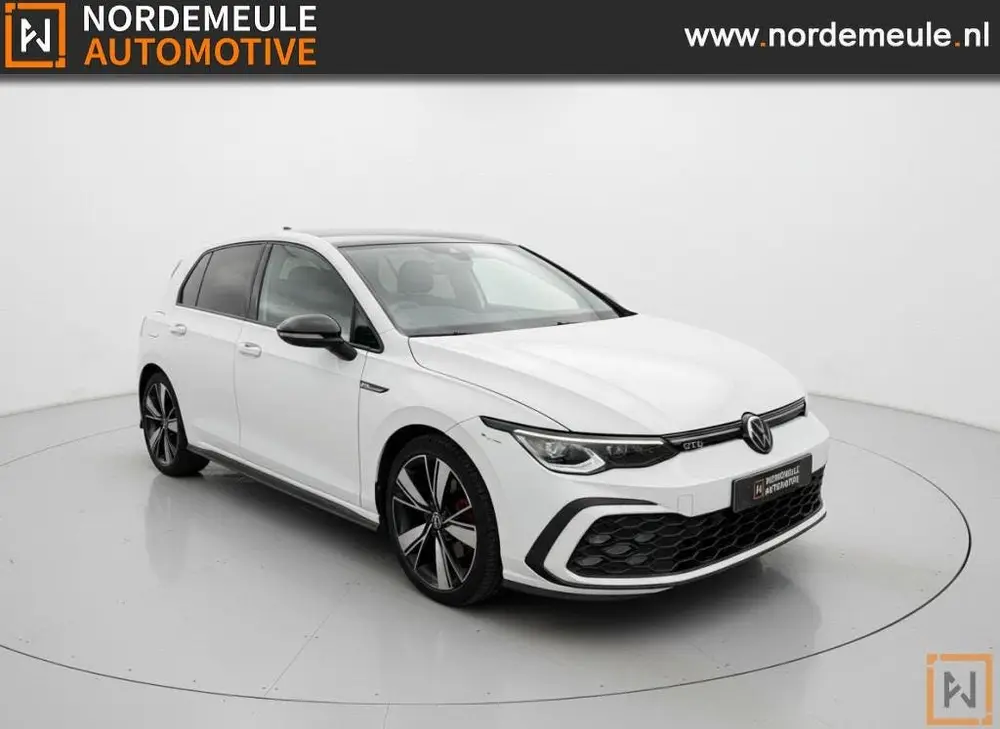 Volkswagen GOLF 2.0 TDI GTD. PANO, CARPLAY, ACC. uit 2021