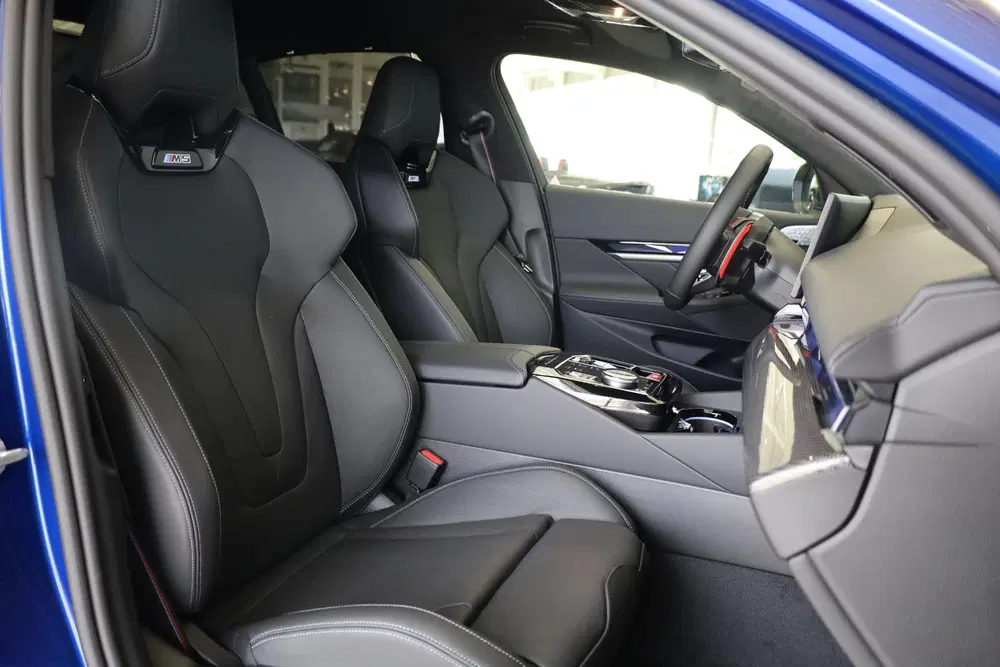BMW M5 Sedan uit 2026, foto 8