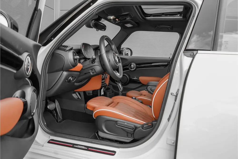 Mini John Cooper Works 2.0 Cooper S John Cooper Works Pano ACC Le uit 2021, foto 2