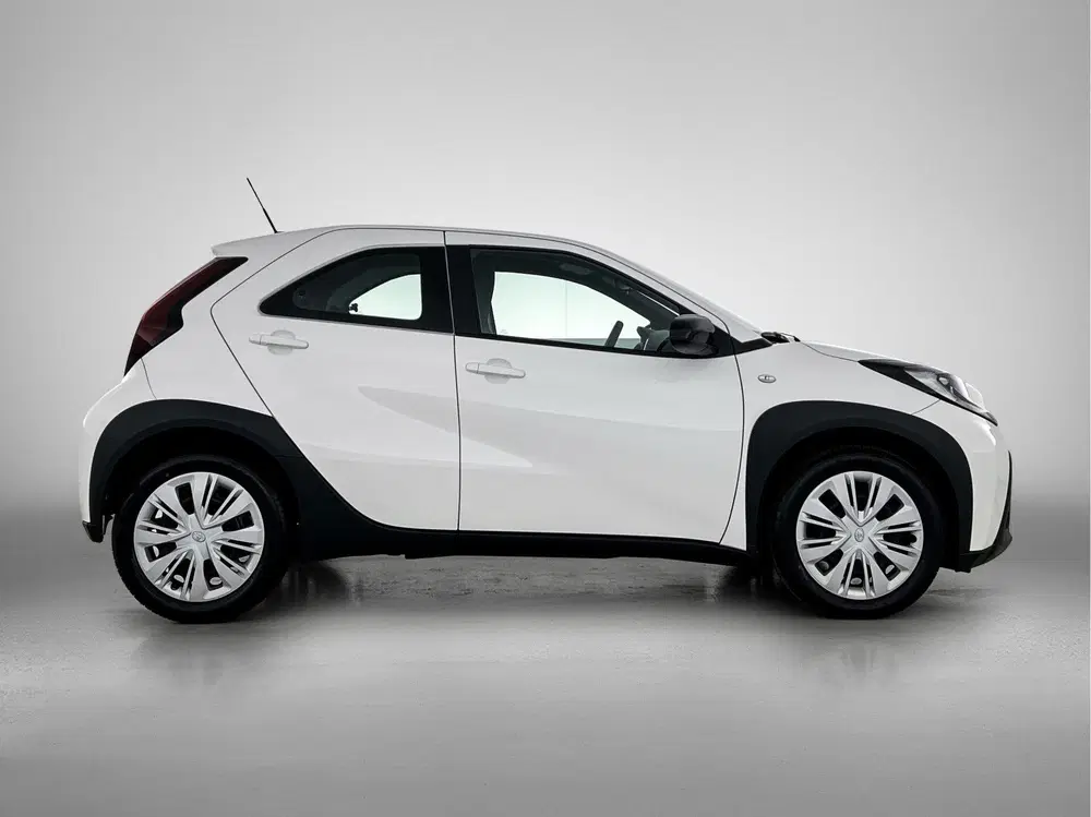 Toyota Aygo X 1.0 VVT-i MT Play uit 2025, foto 13