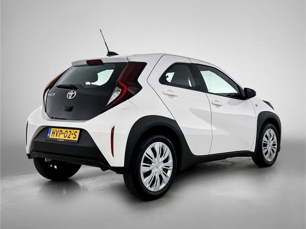Toyota Aygo X 1.0 VVT-i MT Play uit 2025, foto 2
