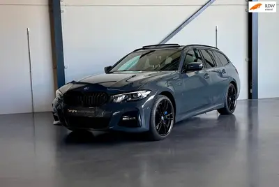 BMW 3-serie 330e xDrive M-Sport uit 2022