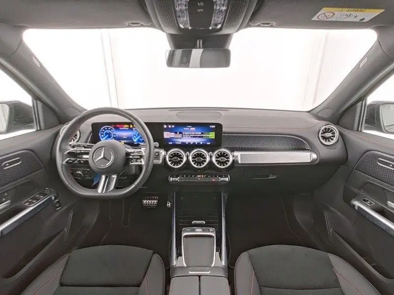 Mercedes-Benz EQB 250+ AMG Line 71 kWh uit 2025, foto 5