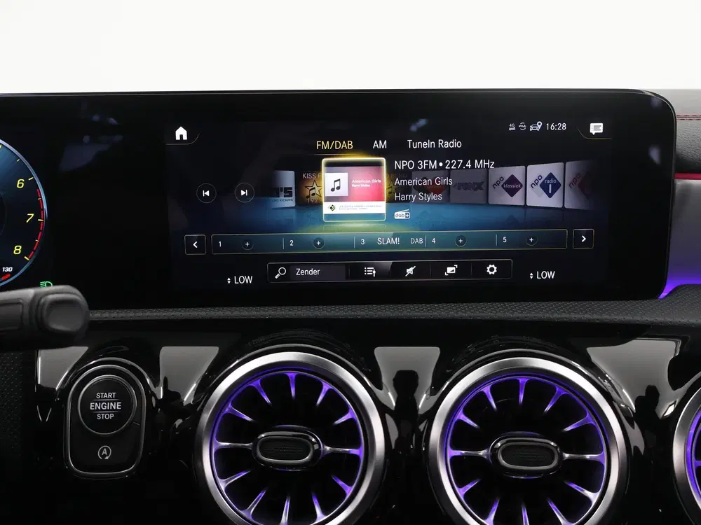 Mercedes-Benz CLA 180 Business Solution AMG uit 2021, foto 16