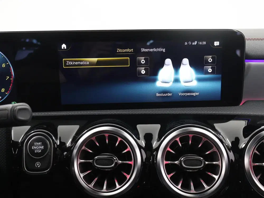 Mercedes-Benz CLA 180 Business Solution AMG uit 2021, foto 18