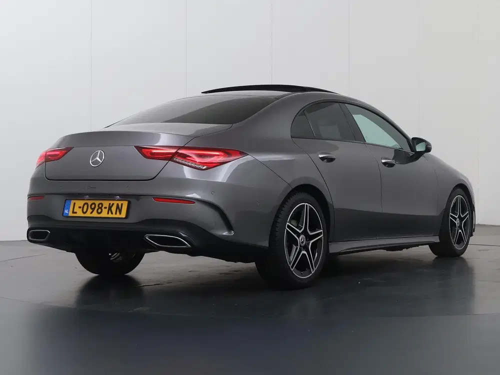 Mercedes-Benz CLA 180 Business Solution AMG uit 2021, foto 2