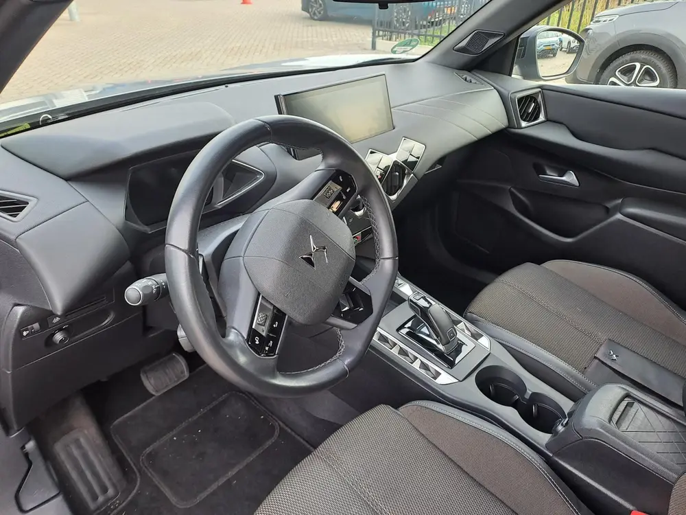 DS Automobiles 3 Crossback DS 3 Crossback 1.2 Business | AUTOMAAT | Navigatie | Camera uit 2021, foto 9