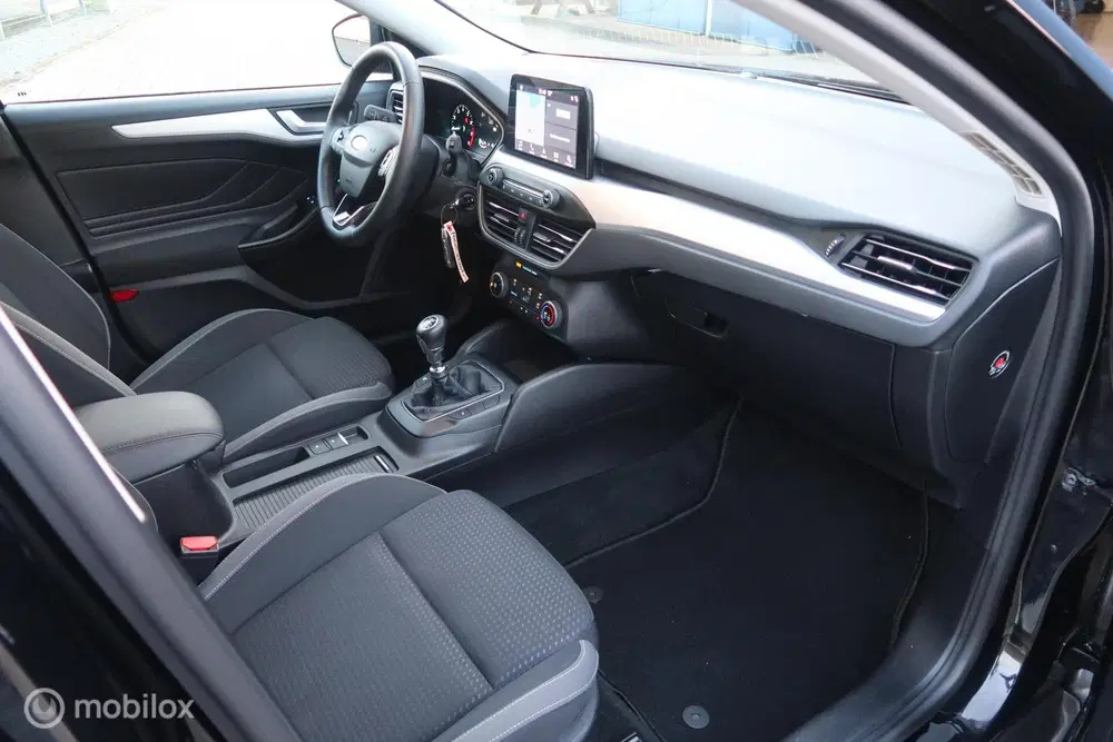 Ford Focus 1.0 EcoBoost EDITION EDITION CARPLAY uit 2019, foto 12