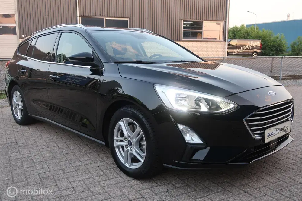 Ford Focus 1.0 EcoBoost EDITION EDITION CARPLAY uit 2019, foto 9