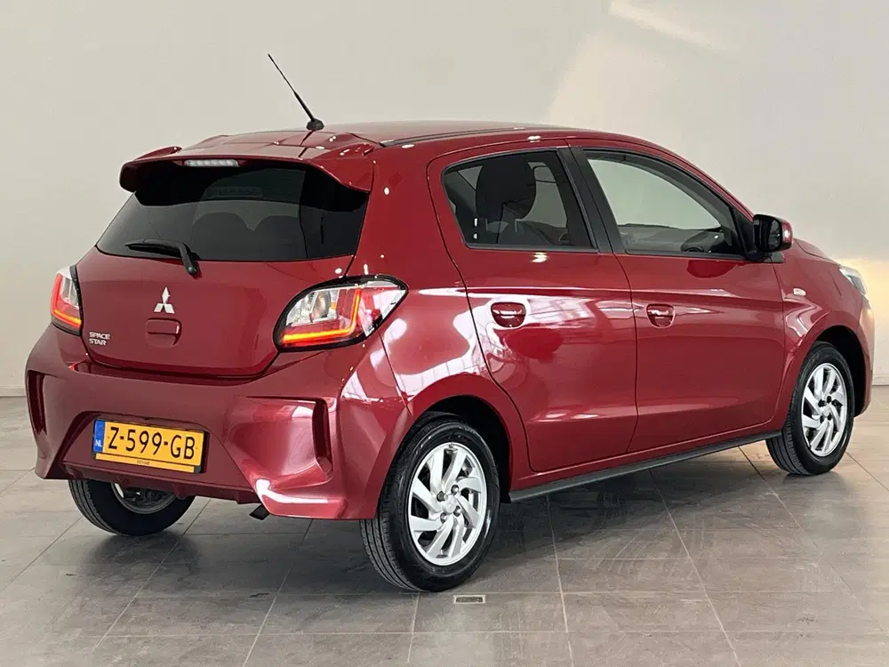 Mitsubishi Space Star 1.2 Dynamic uit 2024, foto 2