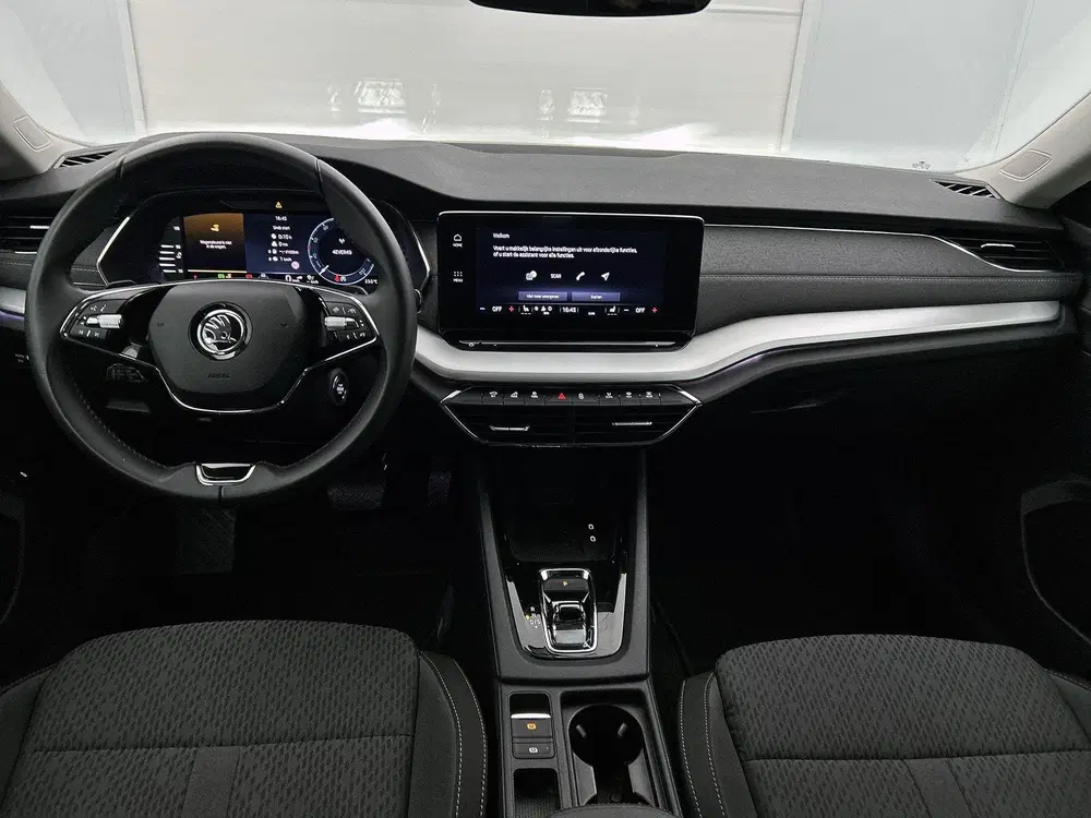 Skoda Octavia 1.0 e-TSI Business Edition Plus 110 PK uit 2024, foto 20