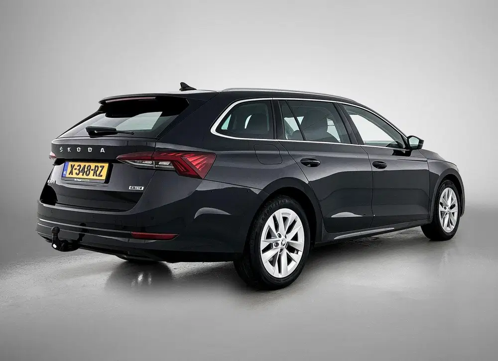 Skoda Octavia 1.0 e-TSI Business Edition Plus 110 PK uit 2024, foto 4