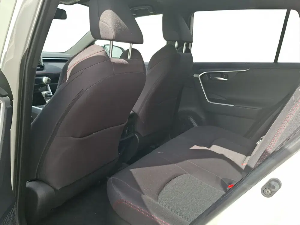 Toyota RAV 4 2.5 Plug-in Hybrid AWD Dynamic uit 2022, foto 14