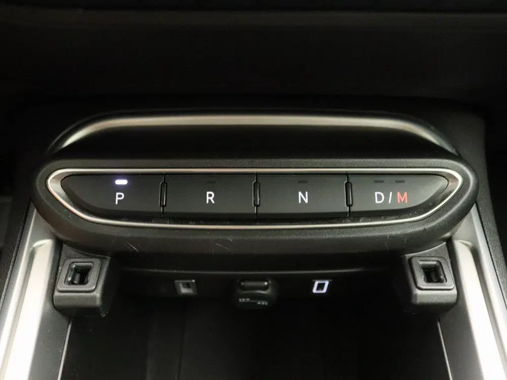 Jeep Avenger 1.2 e-Hybrid Altitude uit 2025, foto 12