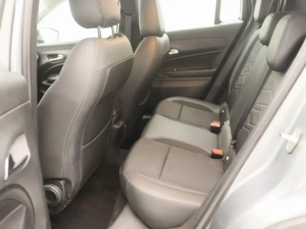 Jeep Avenger 1.2 e-Hybrid Altitude uit 2025, foto 15
